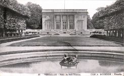 CPA Versailles Palate of small Trianon