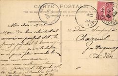 CPA Versailles Main courtyard of the castle the vault