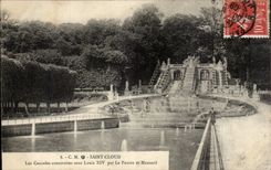 CPA Saint Cloud cascades built under Louis XIV by Pautre and mansard