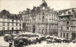 CPA the Mount Gilds the Place Michel Bertrand and the hotels