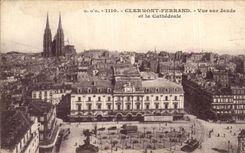 CPA Clermont Ferrand Seen on Jaude and the cathedral