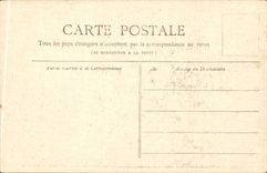 Paris - 7 - Small Newspaper - Invalides - CPA