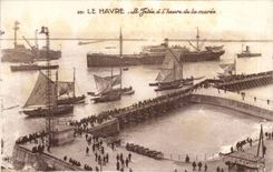 CPA Le Havre the pier per hour of the tide