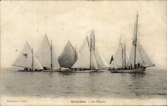 CPA Arcachon Les regates Bateau