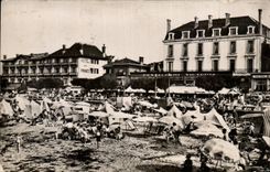 Arcachon CPSM La plage Les hotels