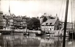 CPA Honfleur Lieutenancy the basin and the hotel of the White horse
