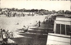 CPSM Riva Bleated Scenes of beach