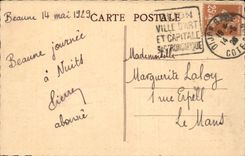 CPA Beaune Groups small nuns hospitalieres in the court of the hotel of Beaune