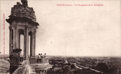 CPA Troyes the Bell-tower and the cathedral