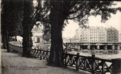 CPA Meaux Walk of TRinitaires and the mills of the scale