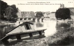CPA Meaux the boats laundrettes on the Marne run has Meaux by German