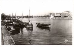 CPSM Sands of olonne a sight of the port