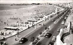 CPSM Sands of olonne Overall picture of the beach Volleyball ball Volley ball