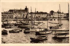 CPA Sables d'Olonne the port and the church Our Lady
