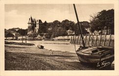 CPA Pornic Entree of the port has low tide