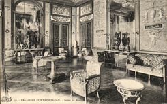 CPA Palate of Fontainebleau Living room of music