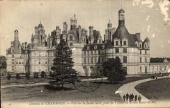 CPA Chateau de Chambord Vue sur la facade nord prise de l'hotel du Grand Saint Michel