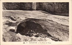 CPA Gavarnie a bridge of snow