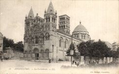 CPA Angouleme la cathedrale