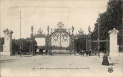 CPA Lyon carries monumental of the park of the gold Head