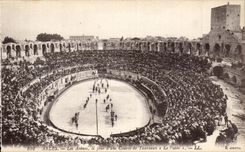 CPA Arles the arena the day of a bullfight Paseo