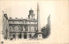 Arles CPA Places town hall