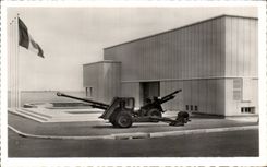 Arromanches CPA Port Winston Les canons Le musee