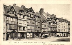 Lisieux CPA Vieilles bringt Platze Victor Hugo unter