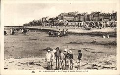Langrune on Mer CPA the beach has low tide