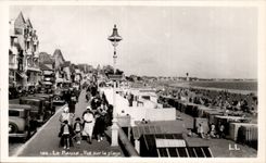 CPSM La Baule Seen on the beach