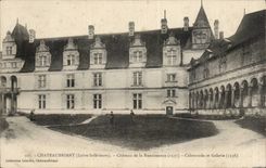 Chateaubriant CPA Castle of Renaissance the Colonnade and gallery