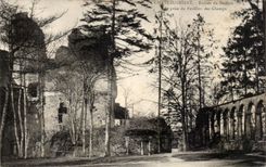Chateaubriant CPA Ruins of the keep Seen from of the house of the Fields