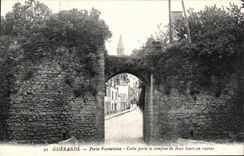 CPA Guerande Vannetaise Gate