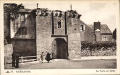 CPA Guerande the door of Covers