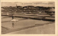 CPA Pouliguen salt-water Marshes and paludiers with work