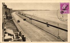 CPA La Baule the Pines Panorama of the boulevard of the ocean towards Pornichet