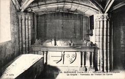 CPA Interior Guerande of collegial the crypt Tomb of Tristan de Carne