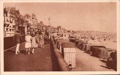 CPA La Baule Hennecartet Boulevard the beach