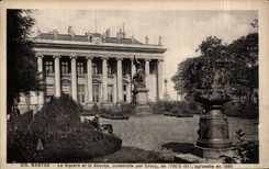 CPA Nantes CPA the public garden and the Stock Exchange built by Crucy