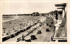 La Baule on Sea CPA Boulevard of the ocean Seen towards the casinos