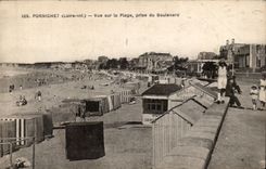 La Baule CPA Seen on the beach taken of the boulevard