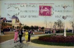 La Baule on Sea CPA Esplanade and gardens in front of the casino