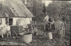 REPRODUCTION Normandy Manufacture of the cider
