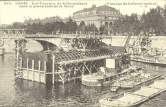 REPRODUCTION Paris Les travaux du Metropolitain dans le grand bras de la Seine Chatelet