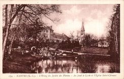 CPA Nantes the pond of the botanical garden At the bottom the college and the church Saint Clement
