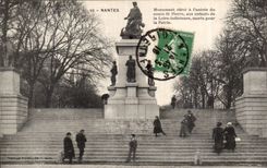 CPA Nantes Monument high has memory of the course St Pierre