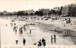 CPA Saint Nazaire the beach and the war memorial