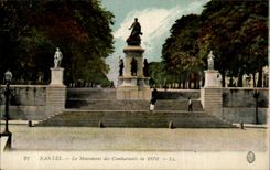 CPA Nantes the monument of the combatants of 1870