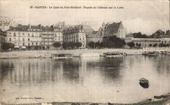 Nantes CPA the quay of the Port Maillard Frontage of the castle on the Loire