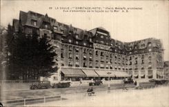 CPA La Baule Hermitage Hotel Overall picture of the frontage on the sea